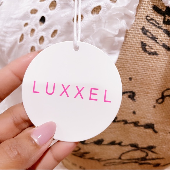 White Eyelet lace open-back Romper - Picture 11 of 16